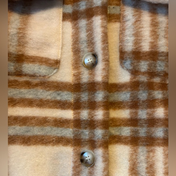 Cool shacket! - Picture 3 of 8